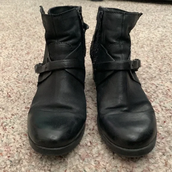 MJUS boots - Picture 3 of 10